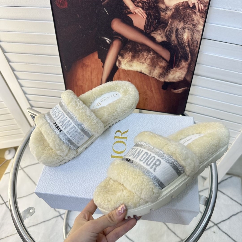 ch**an D*or slippers